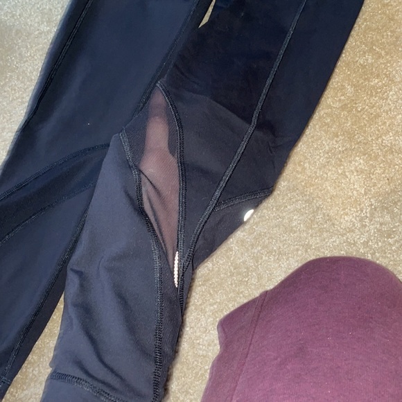 classic 2015 lululemon run tights - Picture 3 of 6